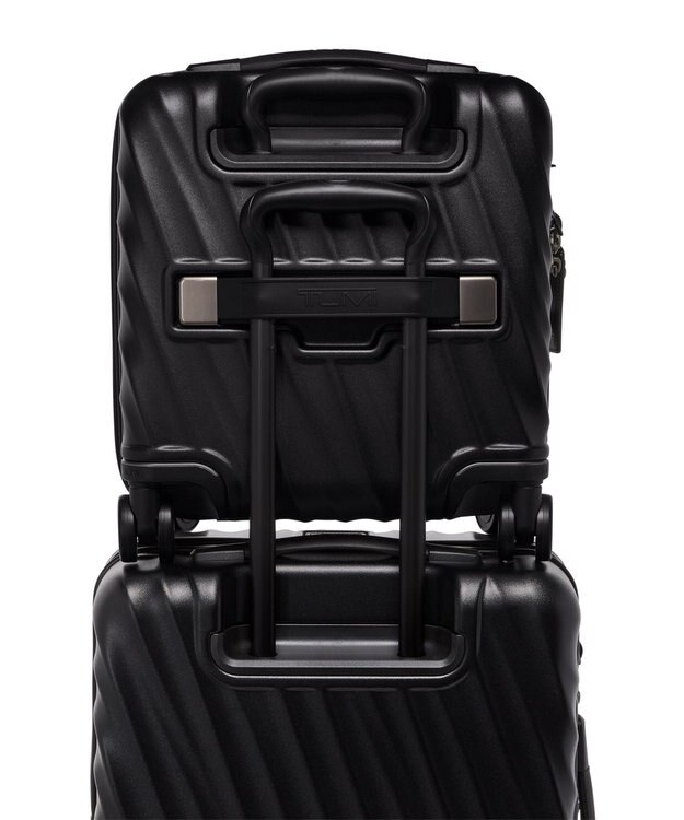 TUMI 19 DEGREE スモール・コンパクト・4ウィール・ブリーフ スーツケース（機内持ち込みサイズ） ブラック テクスチャ―