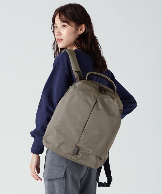 Y'SACCS WELLBA リュックサック【TVドラマ衣装提供商品】 グレージュ