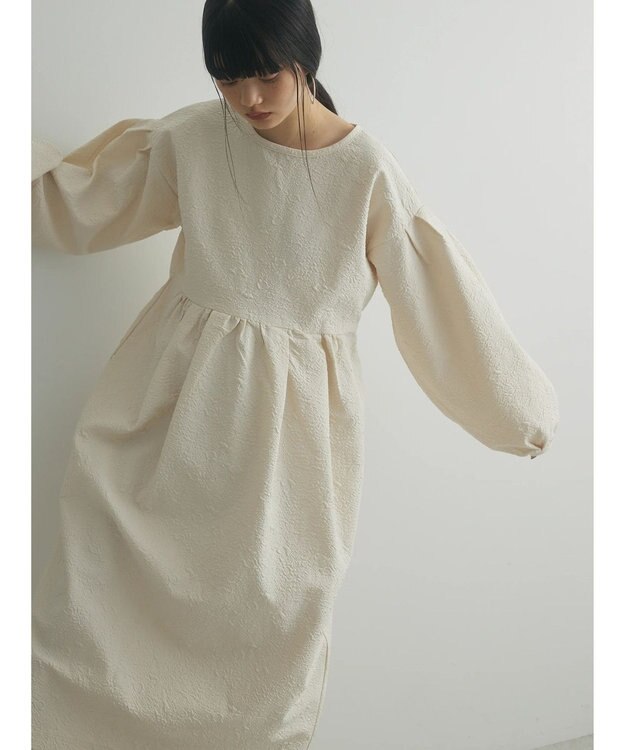 Green Parks armonia. エンボスタックコクーンワンピース Ivory