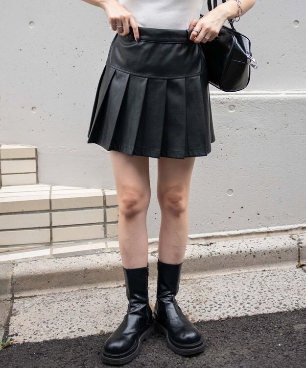 WEGO ヴィンテージライクFレザープリーツスカパン ブラック