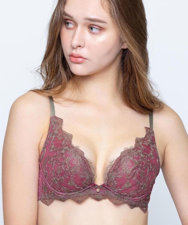 AMPHI ブラジャー 谷間メイク 脇高設計 細身え効果 Gカップまで対応 大きいサイズ 【Glama-Rich グラマリッチ 脇スッキリタイプ】ブラ BYJ603 アンフィ／ワコール エンジ