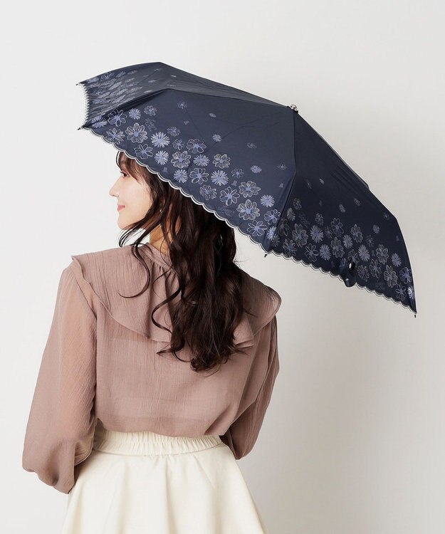 MOONBAT 【遮光率100％/遮熱/UV】LANVIN en Bleu (ランバン オン ブルー)晴雨兼用日傘 フラワーグリッター シルバースカラ刺繍 花柄 折りたたみ傘 簡単開閉 ディープブルー