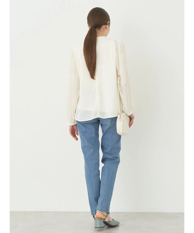 earth music&ecology マジョリカプリーツブラウス Ivory