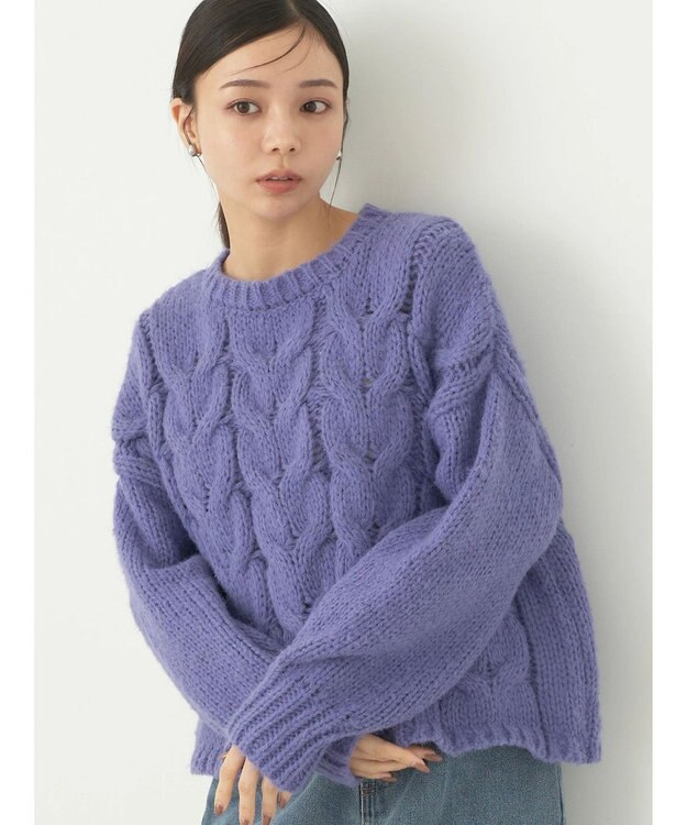 earth music&ecology ローゲージ手編み風ケーブルプルオーバー Blue