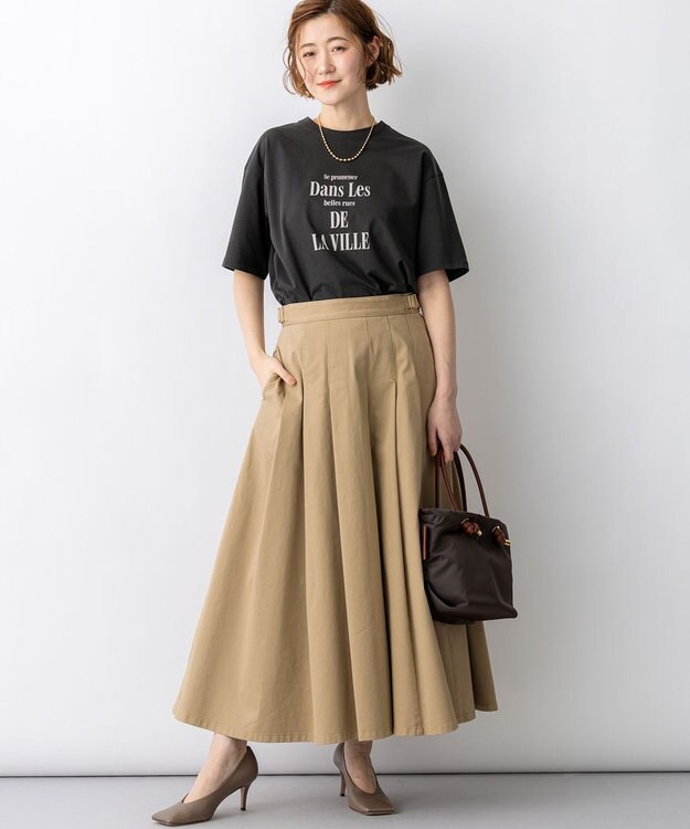 23区 【先行予約】シャツテール ロゴTEE スレート×サンド