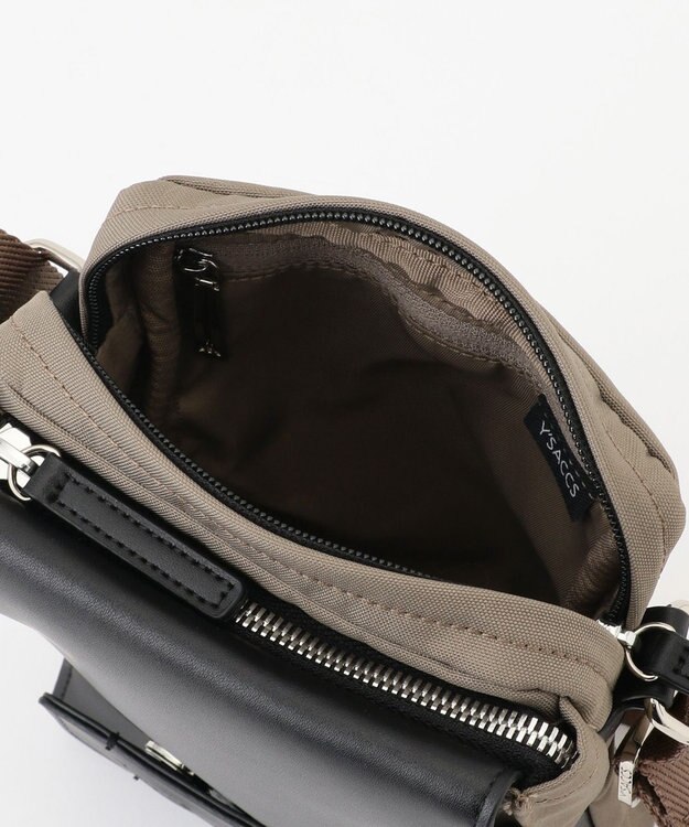 Y'SACCS ベルトスクエアミニマムショルダーバッグ グレージュ