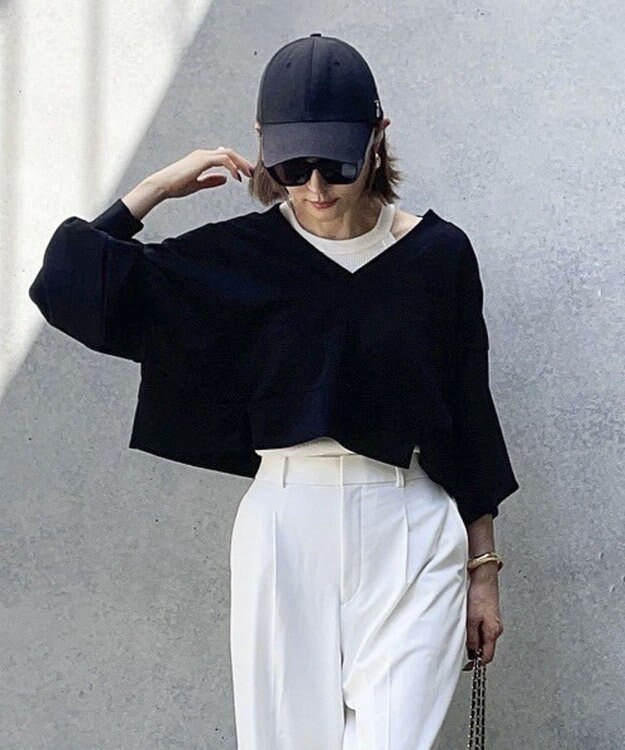 Green Parks ショート丈Ｖネックポンチプルオーバー Black