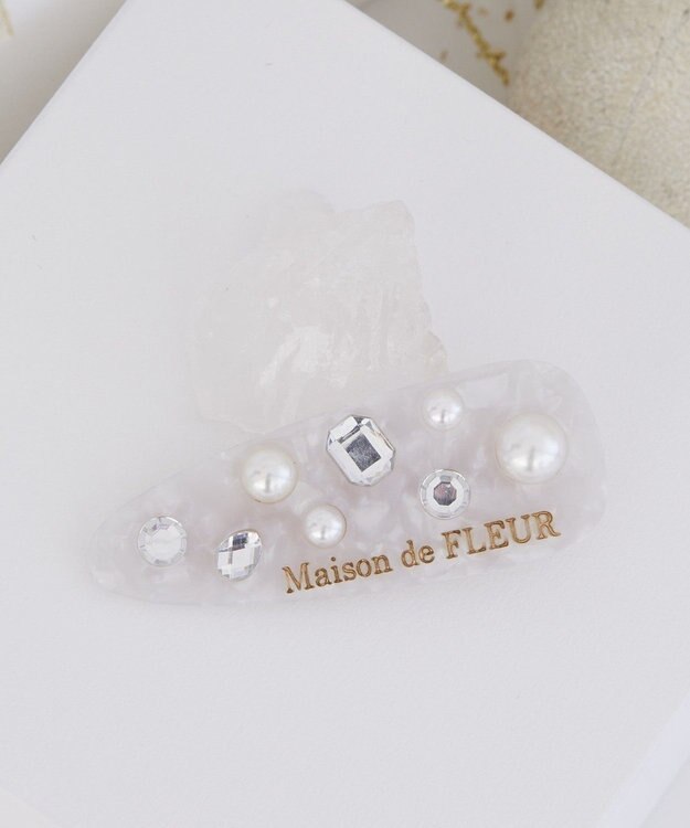 Maison de FLEUR ビジューアセチクリップ White