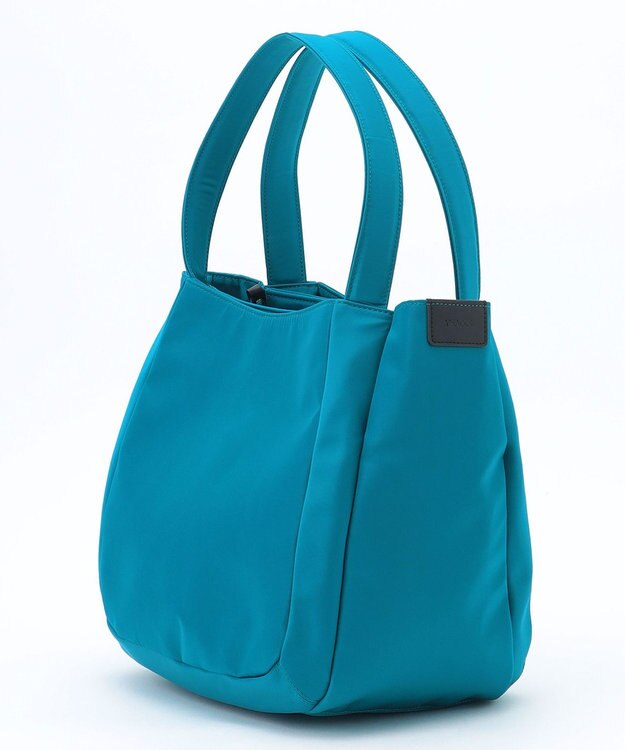 Y'SACCS 【大人のおしゃれ手帖11月号掲載】本上まなみ×Y'SACCS ナイロンボンディングトート ブルー