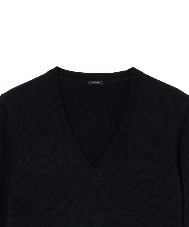 JOSEPH 【FOUNDATIONS】ライトピュアカシミヤ　Vネックニット Black