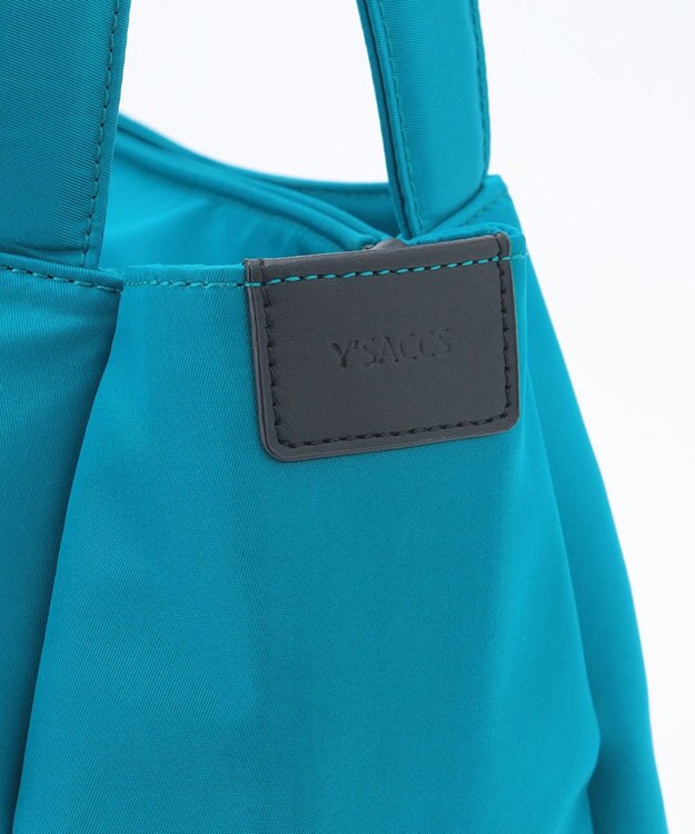 Y'SACCS 【大人のおしゃれ手帖11月号掲載】本上まなみ×Y'SACCS ナイロンボンディングトート ブルー