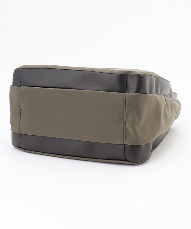 Y'SACCS スクエアすっきりトート Mサイズ カーキ