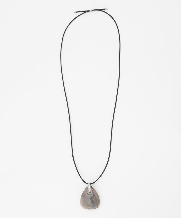 自由区 【カタログ掲載】ソフトトライアングル ネックレス グレー