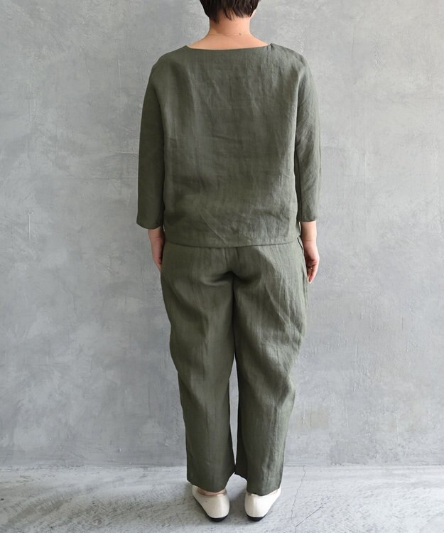 muuc 〈高品質ベルギーリネン〉〈オンオフ着られる〉花刺繍モチーフ付きリネンプルオーバー グリーン