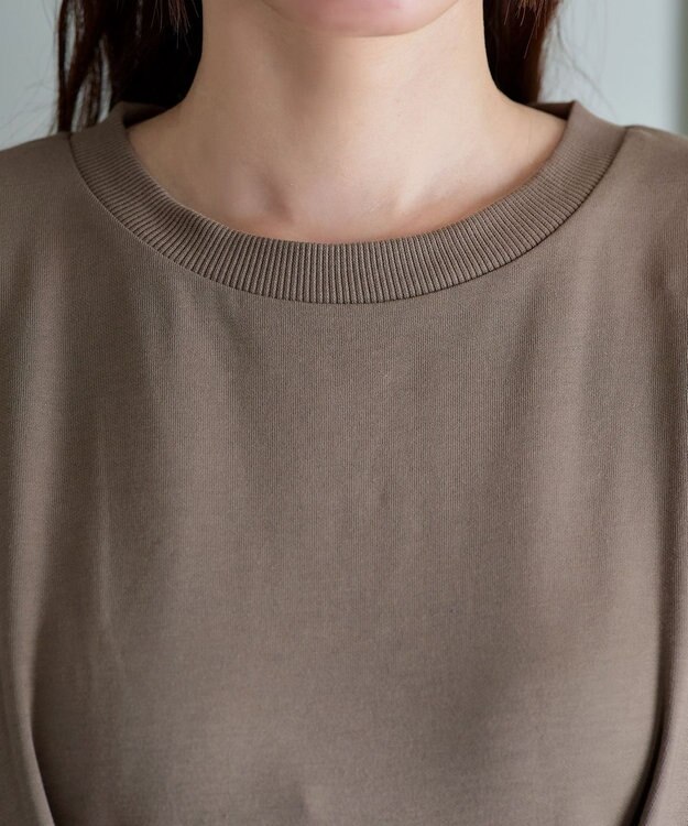 Tiaclasse L 【吸水発熱 / 静電気防止】ポンチタックワンピース モカ