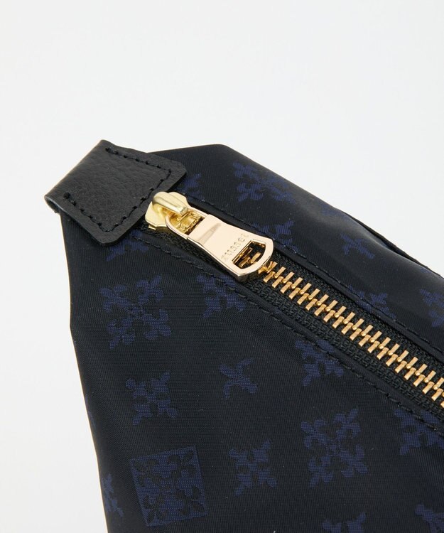 russet ＜380g/軽量＞ファスナー付きナイロントートバッグ(CE-1568) Black/Navy