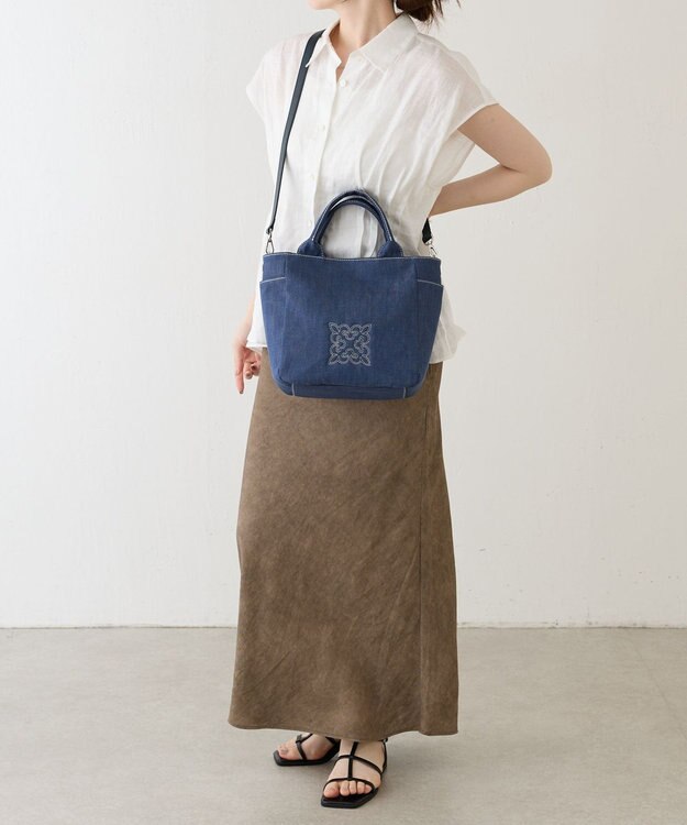 russet 【刺繍モノグラム】デニム2WAYトートバッグ(CE-1772) Indigo