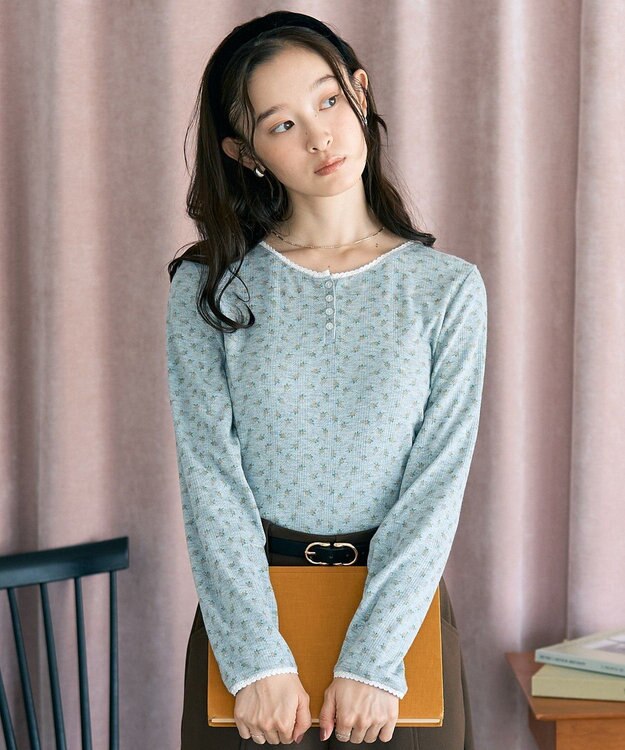 earth music&ecology 【WEB限定】アイレットジャカードタイトプルオーバー Flower yellow