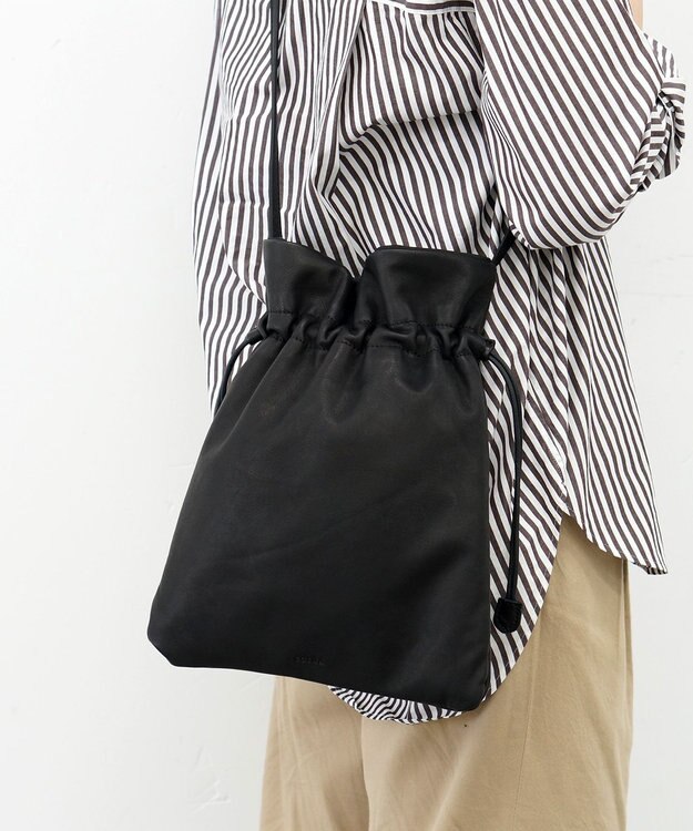 FOLNA RD ソフトレザー巾着ショルダーバッグ ブラック