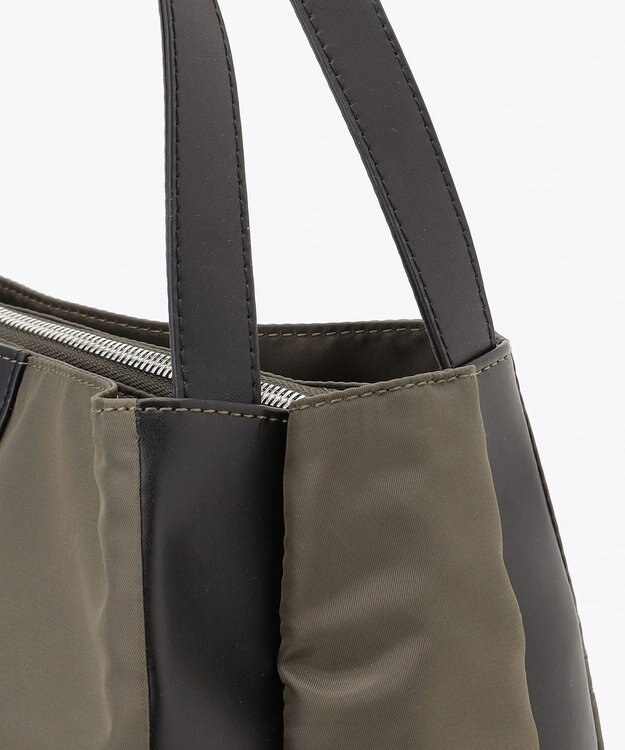 Y'SACCS スクエアすっきりトート Mサイズ カーキ