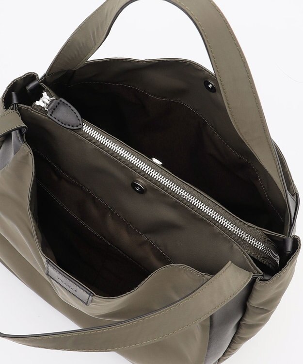 Y'SACCS スクエアすっきりトート Mサイズ カーキ