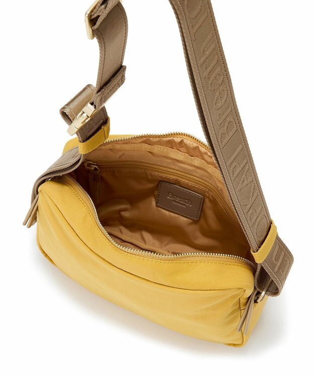 TOPKAPI 【Breath TOPKAPI】Freely フリーリー ナイロン ロゴテープ  スクエア ショルダーバッグ イエロー