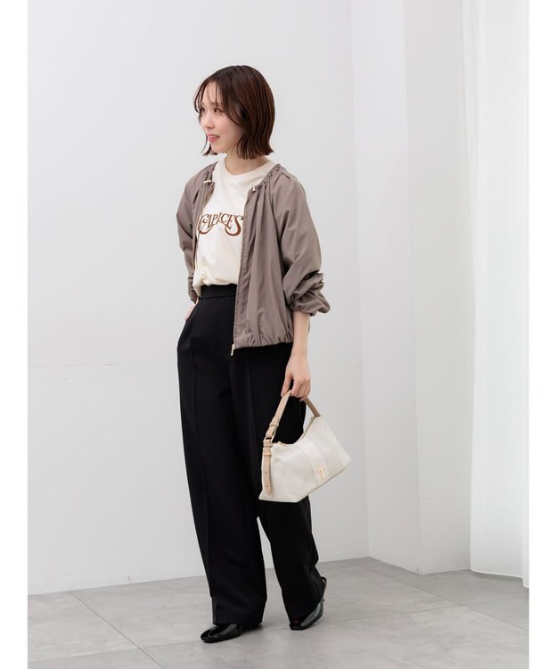 Te chichi パール&ロゴプリントTシャツ クリーム