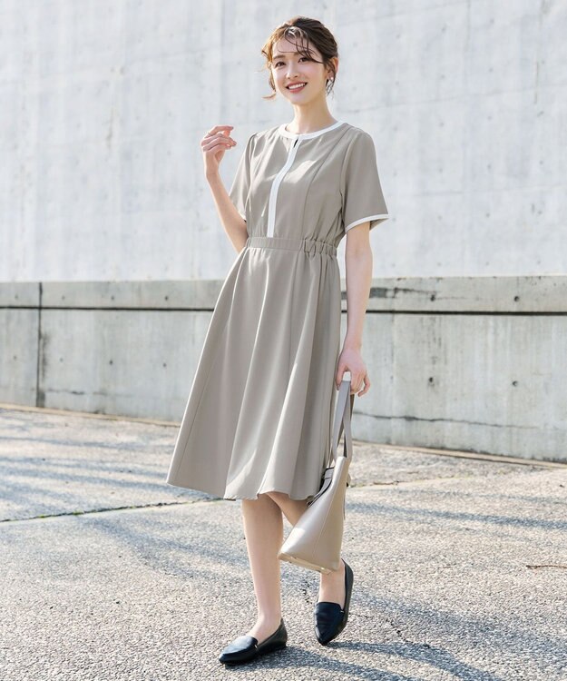 Tiaclasse L 配色フレアワンピース ベージュ