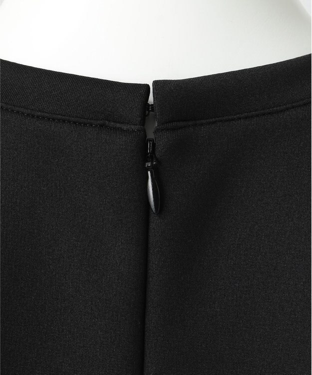 23区 L 【R(アール)】スキューバ ペプラムブラウス ブラック系