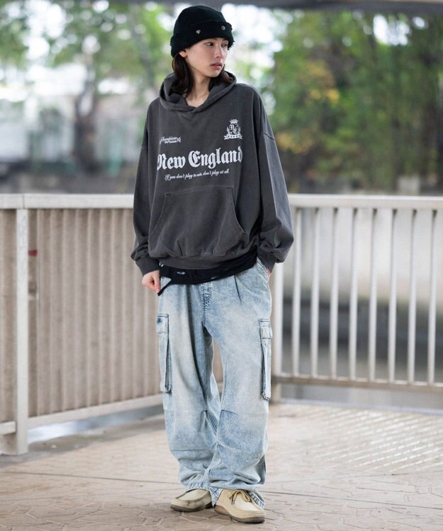 WEGO 【ユニセックス着用ITEM】グラフィックバルーンクロップドプルパーカー ブラックその他