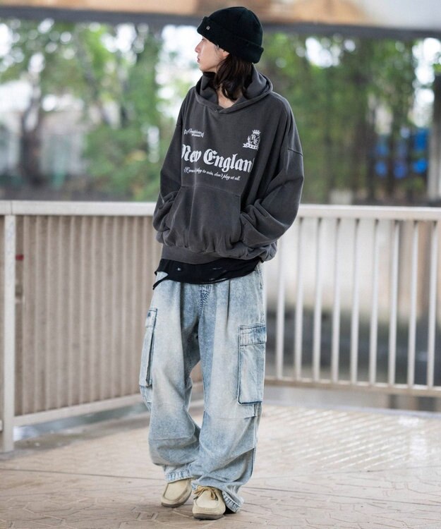 WEGO 【ユニセックス着用ITEM】グラフィックバルーンクロップドプルパーカー ブラックその他