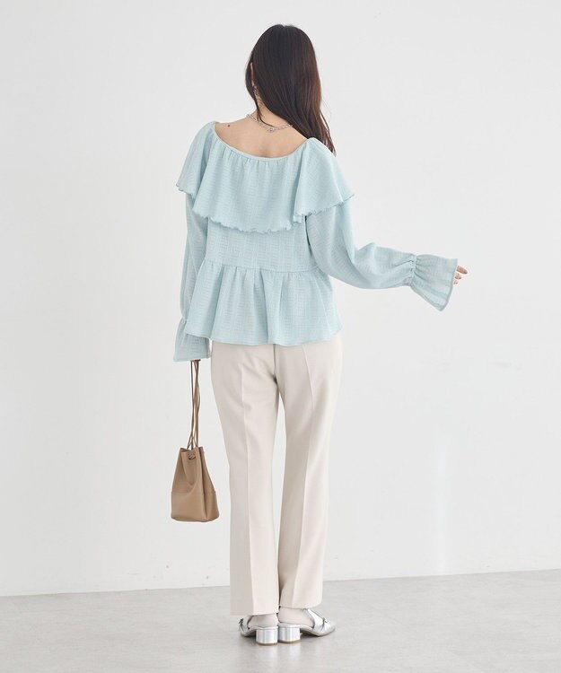 earth music&ecology 【予約】ラッフルカラーカットブラウス サックスブルー