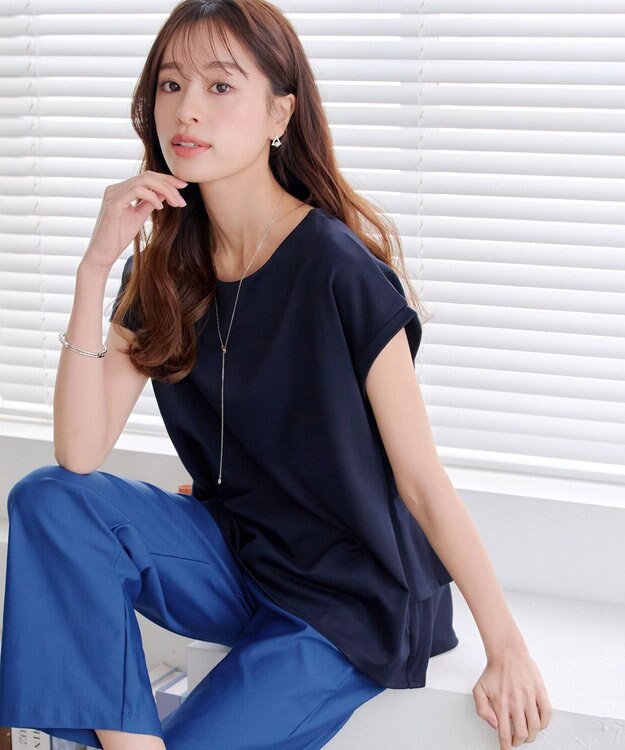 Tiaclasse 【UVカット・吸水速乾】 “きれい見え” バックペプラムトップス ネイビー