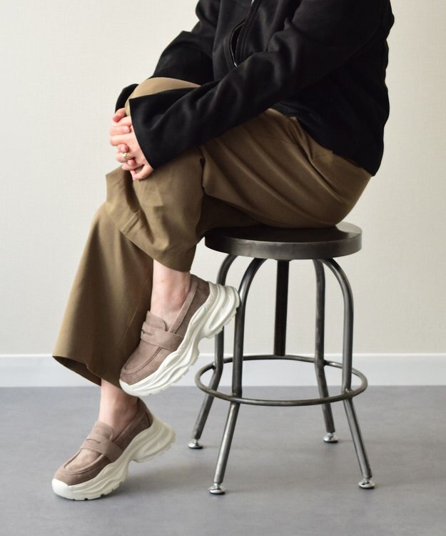 Bridget Birkin 【Round About】ボリュームソールローファー オークスウェード