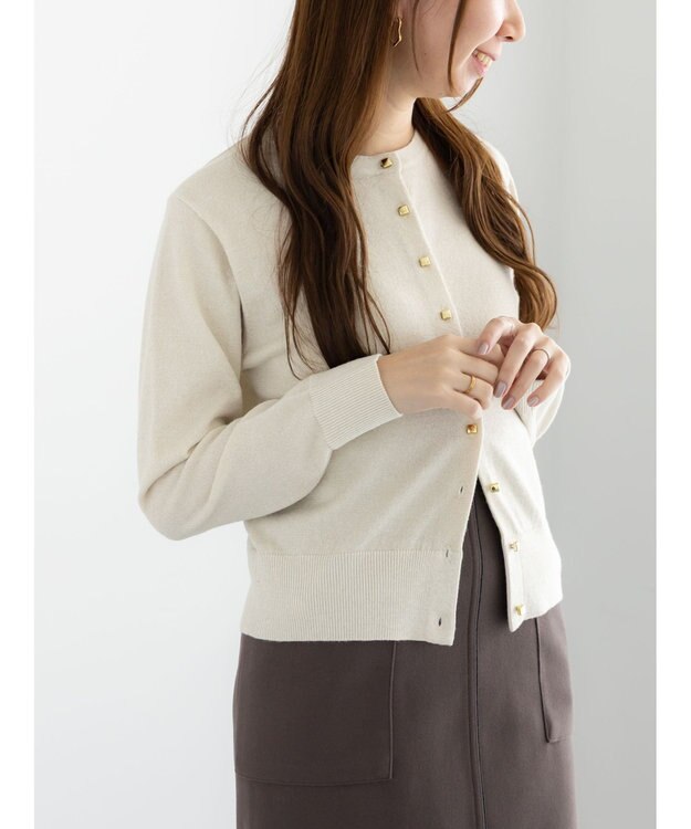 Te chichi メタルスクエア釦クルーネックカーディガン ゴールド