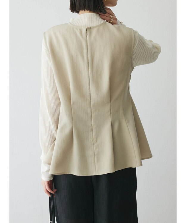 Green Parks AnriettMusee ノースリーブタックペプラムブラウス Beige