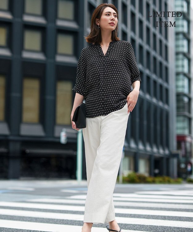 ICB 【人気のため新色追加・WEB限定・接触冷感・UVケア・速乾・洗える】BackSatinAmunzen 5分袖キーネックブラウス ブラックドット系