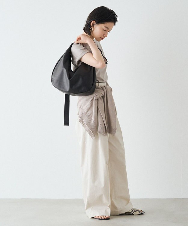 russet ソフトレザーラウンドビッグショルダーバッグ(CE-1325-WEB) Black2（シルバー金具）