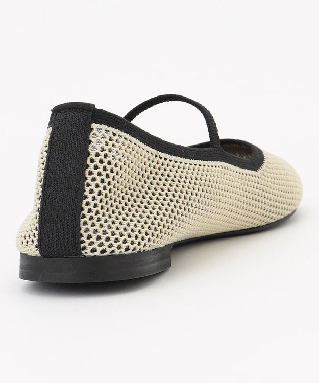 steppi 【一部店舗限定 / 片足わずか80g】シースルー ラウンド フラットパンプス ベージュ