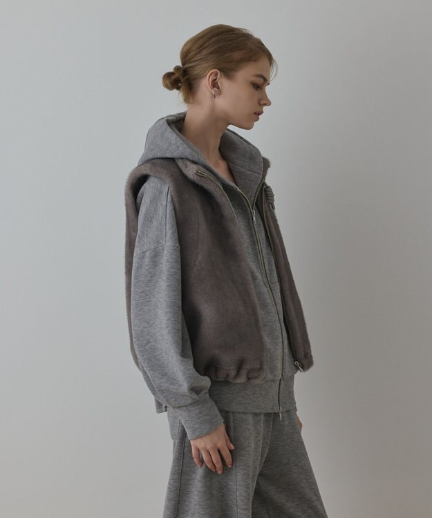 GRACE CONTINENTAL フェイクミンクベスト グレー