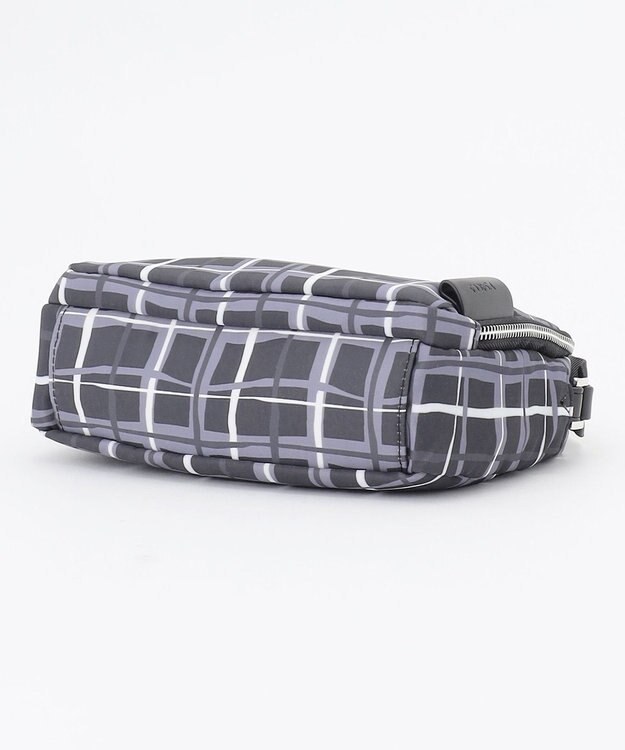 Y'SACCS ドローイングチェック ショルダーバッグ ブラック
