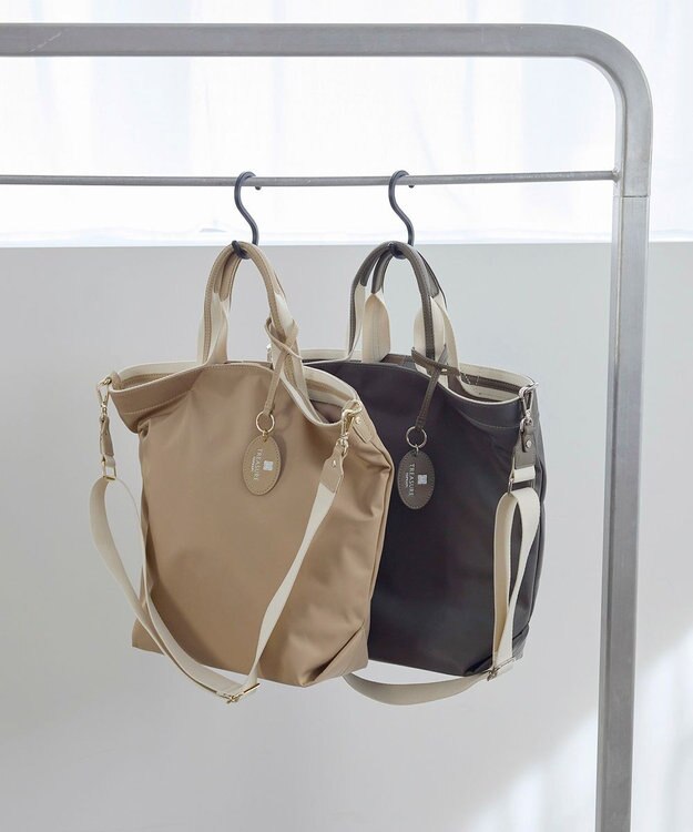 TOPKAPI 【TREASURE TOPKAPI】ストライプハンドル ナイロン 縦型 2way トートバッグ A4対応 ライトベージュ