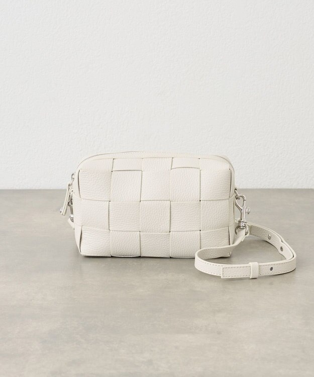 IACUCCI 【予約】ベルタ XS CERVO ホワイト