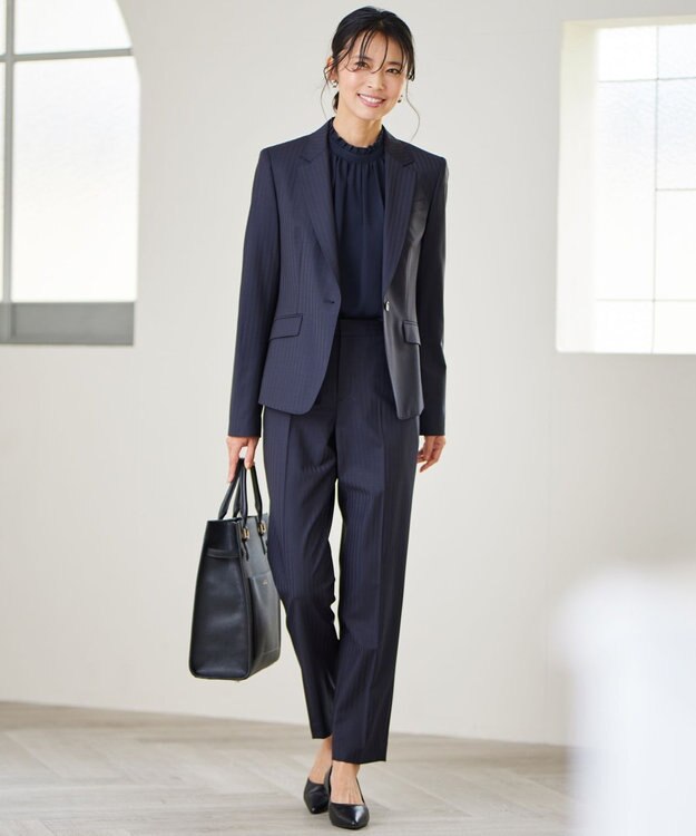 23区 L 【洗える】バックサテンアムンゼン フリルカラー ブラウス ネイビー系