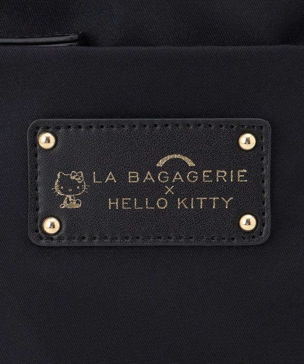 LA BAGAGERIE 【LA BAGAGERIE×HELLO KITTY】リボンチャーム付き　スクエアポシェット ブラック