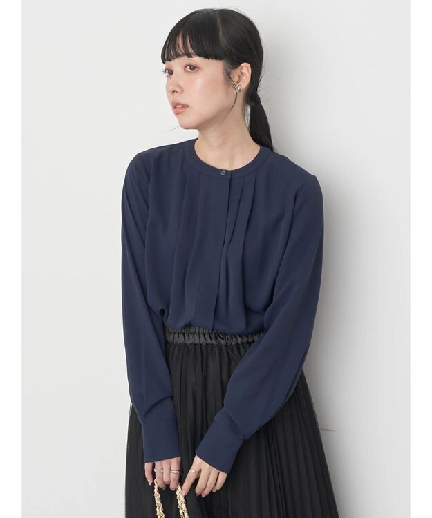 earth music&ecology ノーカラーフロントタックブラウス Navy