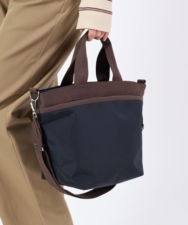 LeSportsac BUCKET TOTE/ディープシー/ダークチョコレート ディープシー/ダークチョコレート