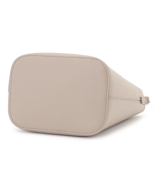 TOCCA PETAL SILHOUETTE LEATHER BAG  レザーバッグ ベージュ系