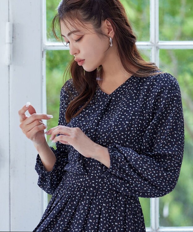 Tiaclasse 【洗える・新色追加】パフスリーブプリーツワンピース ネイビー