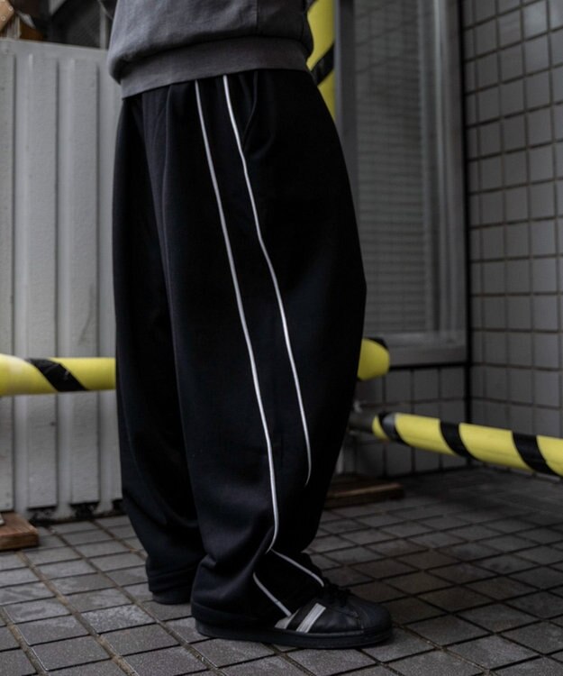 WEGO バレルレッグスウェットパンツ ブラック